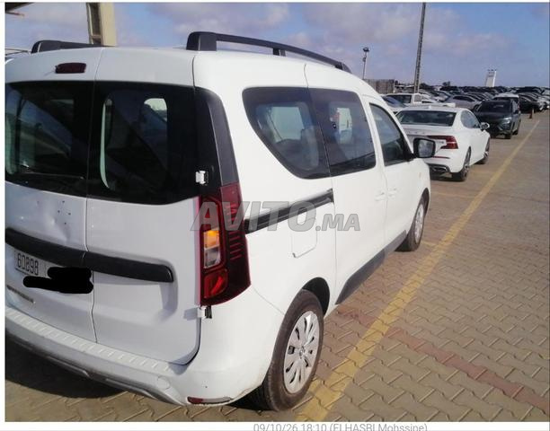 Renault Express Diesel Manuelle 2023 à Bouznika - 2