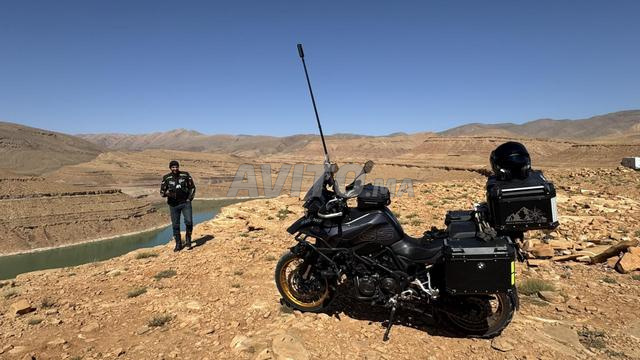 Moto Qj 550x - 2