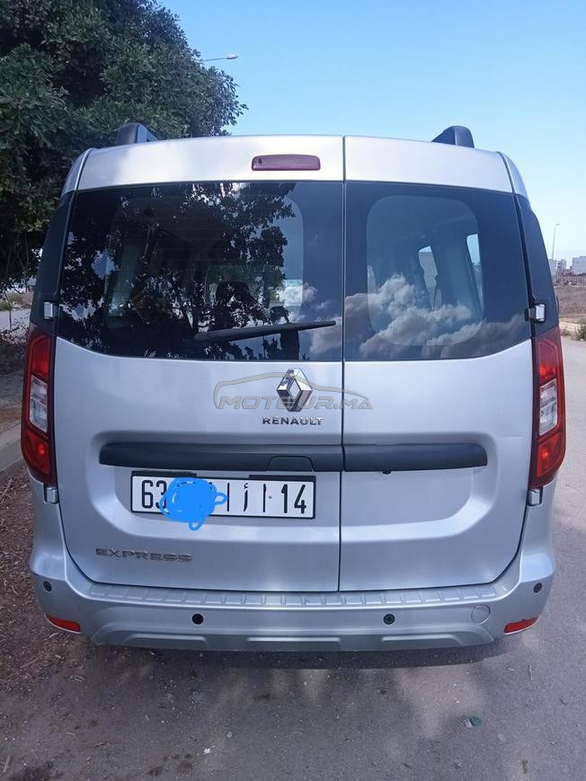 je mets en vente une excellente Renault Express 