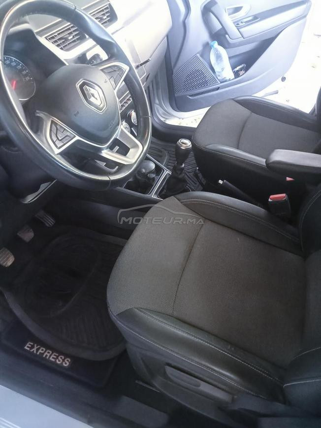 je mets en vente une excellente Renault Express 