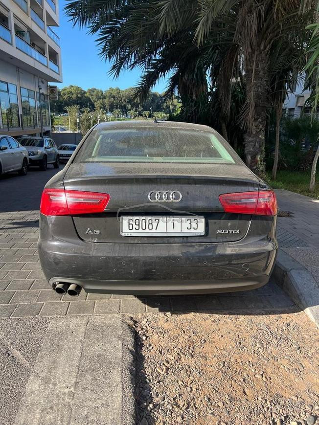 Salam voiture bien entretenue 