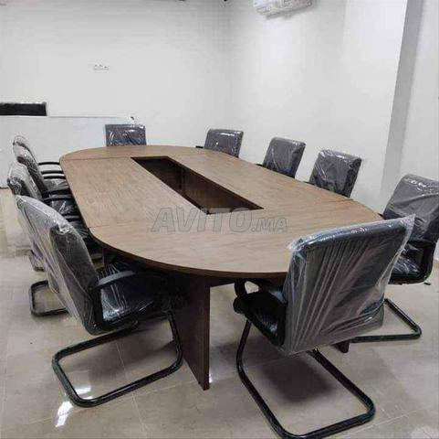 ✨ Table de réunion moderne / élégance - 2