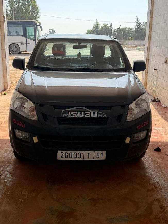 IsuzuD-Max