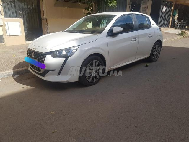 Peugeot 208 - 2
