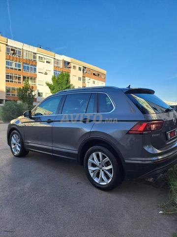 Volkswagen Tiguan automatique avec toit ouvrant - 2
