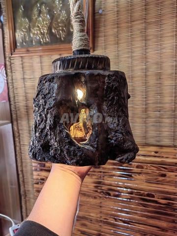 Lampe suspendue artisanale en bois naturel