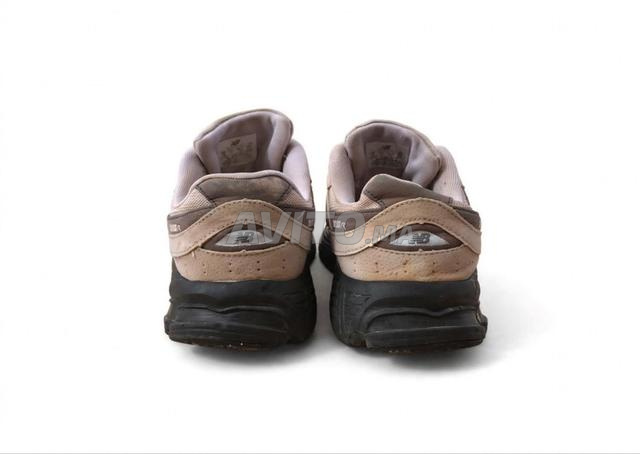 New Balance 2002R Taille 42 Beige - Propre - 2