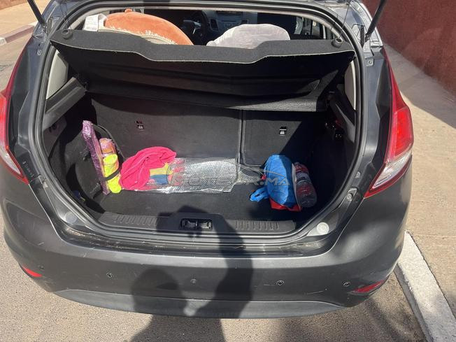ford fiesta 2017 essence 