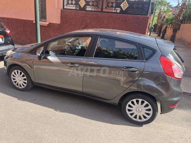 Ford Fiesta 2017 Essence - 2