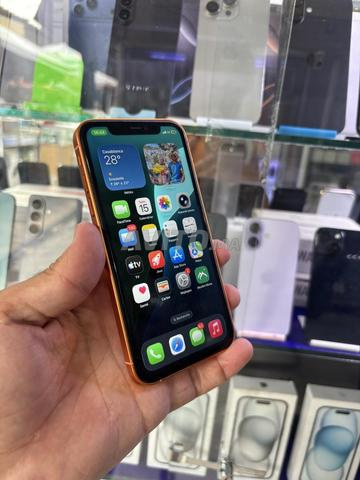 iPhone 17 pro to 11 officiel 128 état 88 - 2