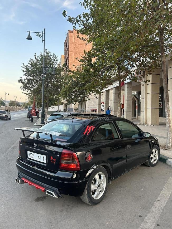 Opel Astra essance 2002 d 2016