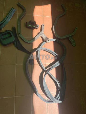 مجموعة قطع غيار سيارات بيجو 301 - 2
