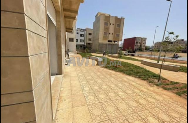 محل تجاري جديد، 3 واجهات - 2