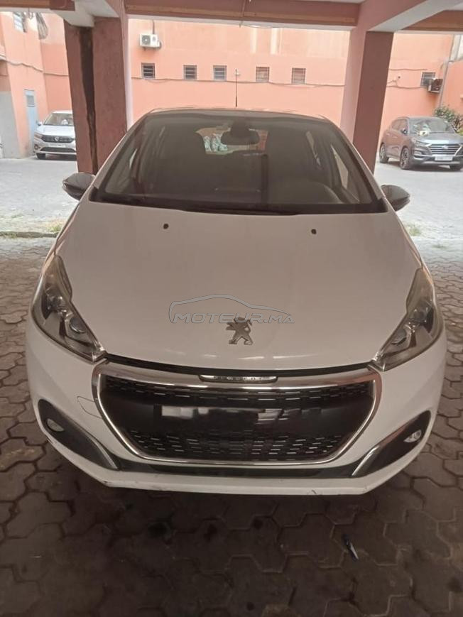 Peugeot 208 Diesel Manuelle 2017 à Casablanca