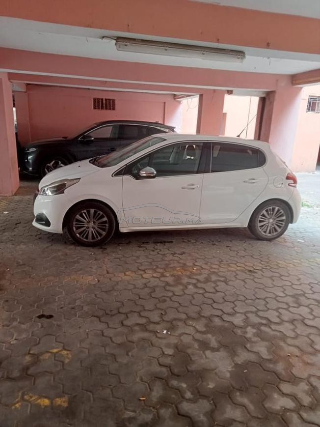 Peugeot 208 Diesel Manuelle 2017 à Casablanca