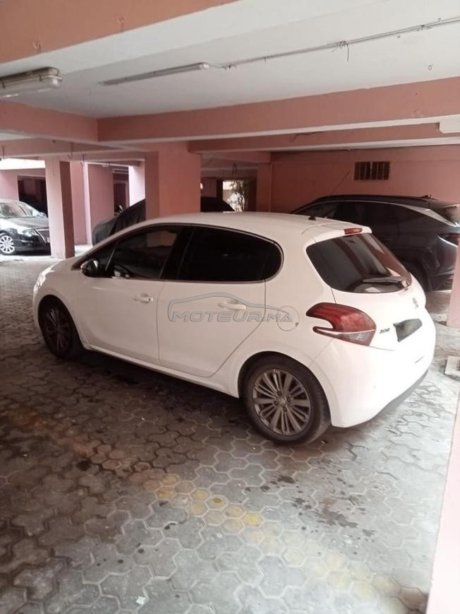 Peugeot 208 Diesel Manuelle 2017 à Casablanca