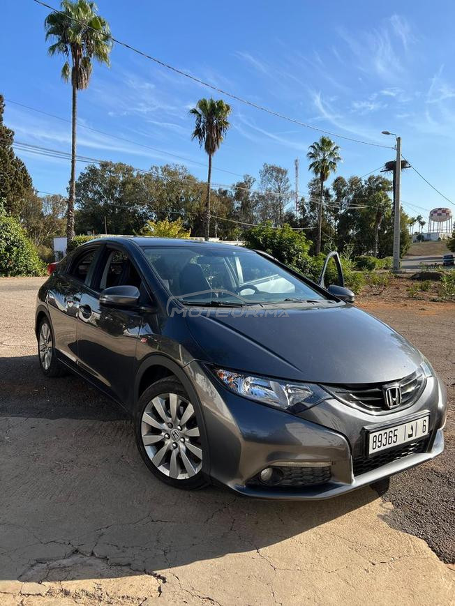 Honda civic hatchback essence automatique 