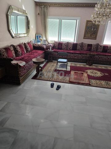 صالة كاملة وسجادتها