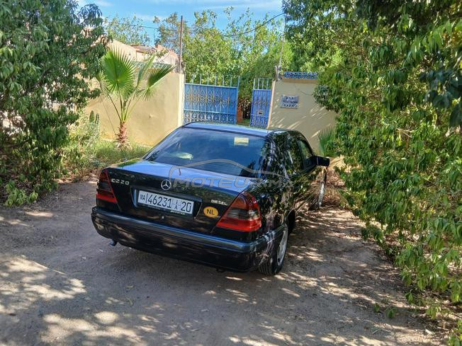 Mercedes-Benz 220 Diesel Manuelle 1997 à Oujda