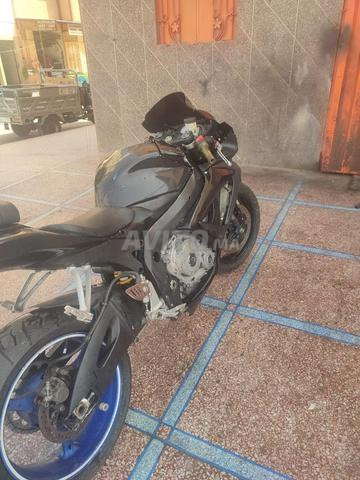 Suzuki GSXR - 2