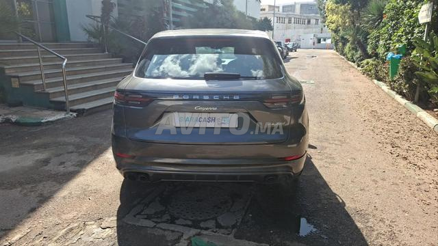 بورشه كايين هايبرد أوتوماتيك 2019