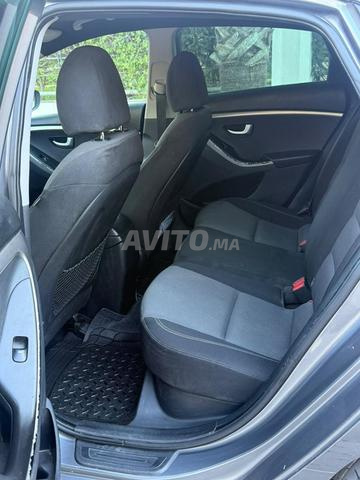 Belle voiture disponible à Temara