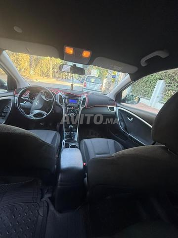 Belle voiture disponible à Temara