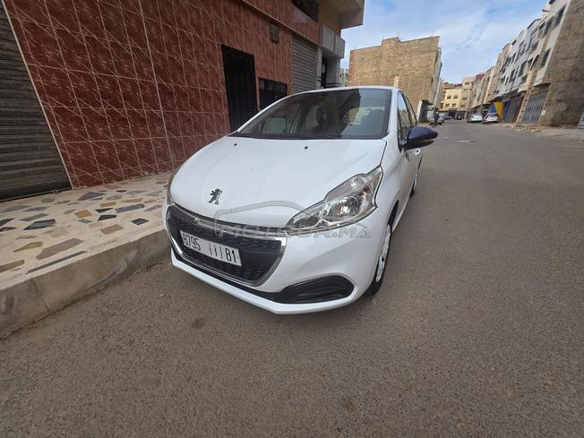 voiture  208