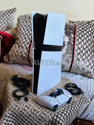 Ps5 Pro 2 tera état comme neuf - 2