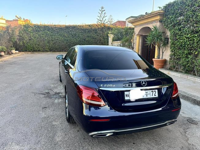 MERCEDES E220 LUXURY 