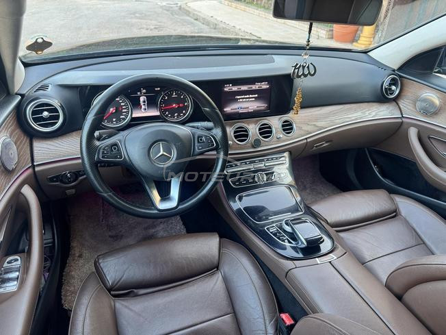 MERCEDES E220 LUXURY 