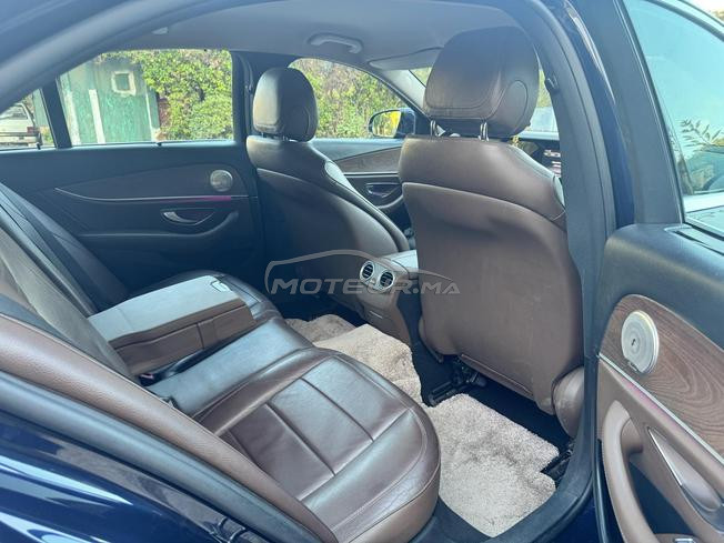 MERCEDES E220 LUXURY 