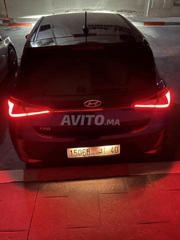 Hyundai i20 Essence Automatique 2023 à Tanger - 2