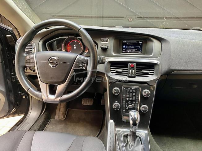 Volvo V40 D2 automatique diesel 2019
