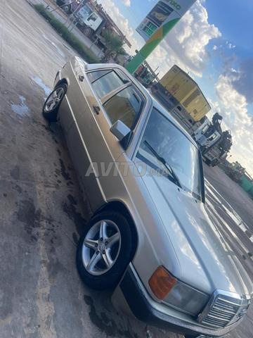 Mercedes 190