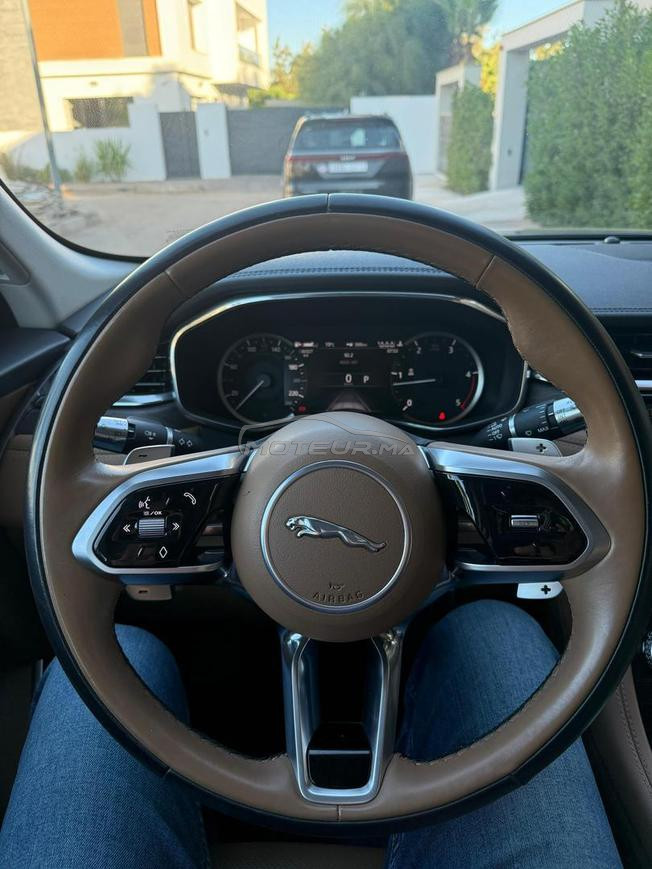 jaguar en tres bon état 
