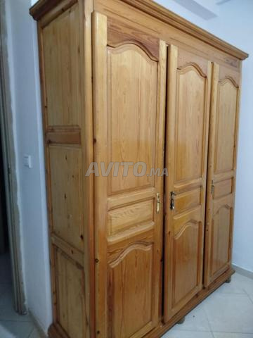 Armoire en bois à vendre - 2
