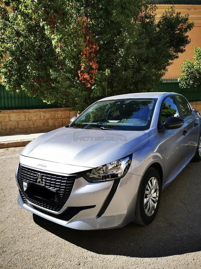 Peugeot 208 Diesel Manuelle 2024 à Fès