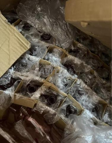 A vendre 100pcs ( 100ml) verre importés - 2