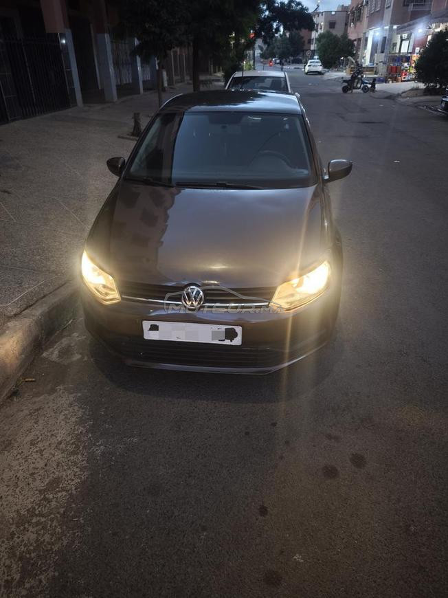 Volkswagen polo 2016