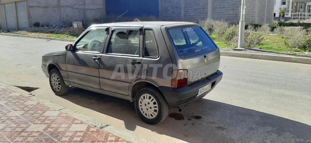 Fiat Uno essence 2007 propre - 2