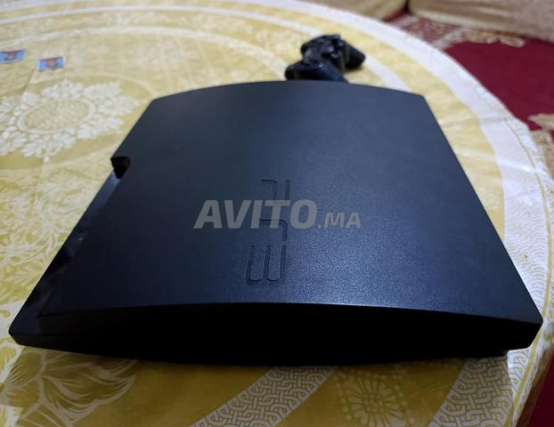 PS3 Slim avec 19 jeux - 2