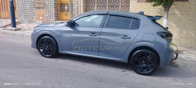 Peugeot 208 Diesel Manuelle 2025 à Tanger