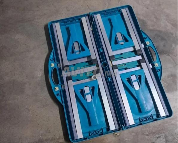 Table avec chaises pour sorties - 2