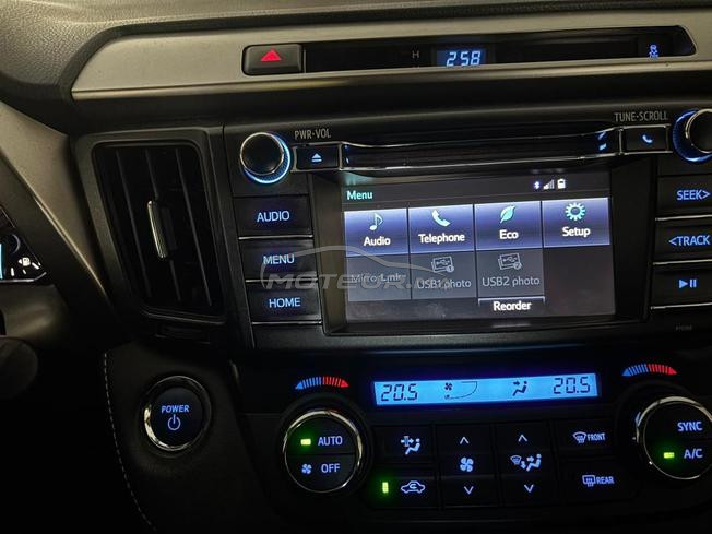 Toyota RAV-4 Essence Automatique 2016 à Rabat