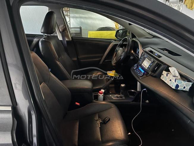 Toyota RAV-4 Essence Automatique 2016 à Rabat