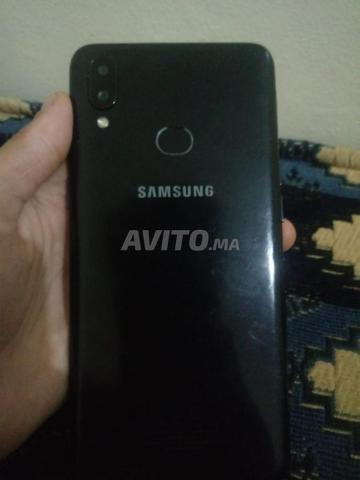 Samsung A10s très bon état, prix négociable - 2