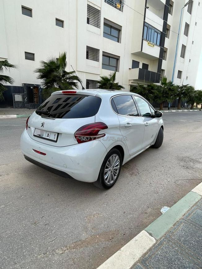 Peugeot 208 White Edition – 2017 – WW Maroc