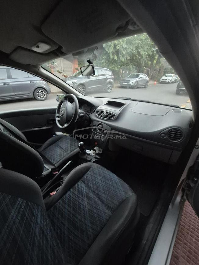 Clio 3 en très bon état