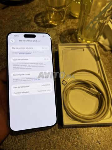 iPhone 15 Pro Max comme neuf - 2